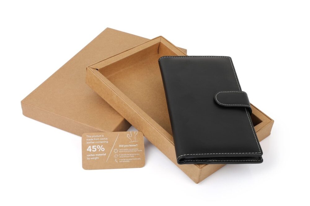 RINN - eco-neutral® Cactus Leather Travel Wallet - Image 7
