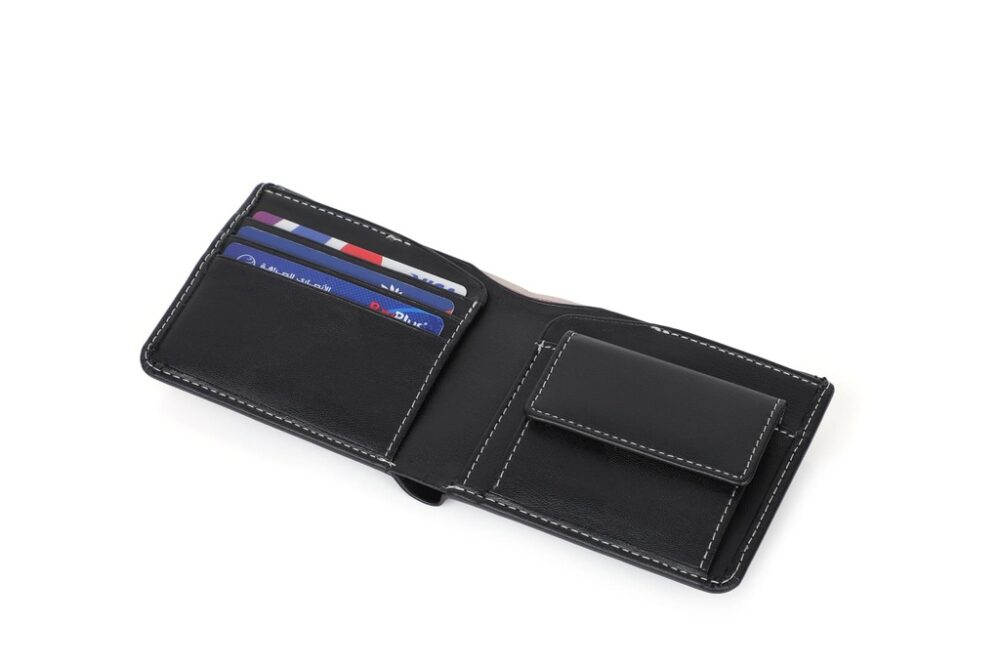 FISS - eco-neutral® Cactus Leather Men's Wallet with Coin Pocket - Image 9